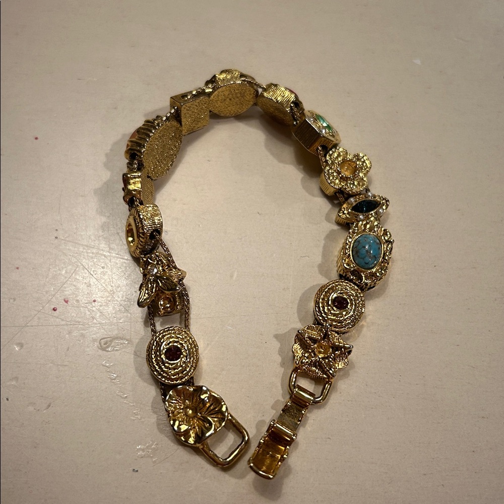 Gorgeous Vintage Victorian Revival Unsigned GOLDETTE Gold Slide Charm Bracelet - Picture 2 of 14